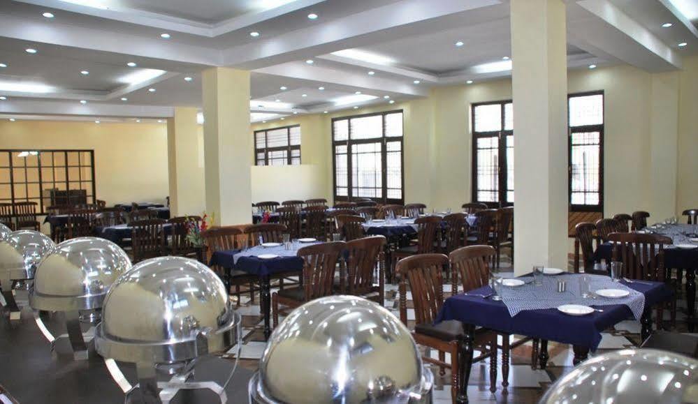 Hotel Zojila Residency Kargil Esterno foto