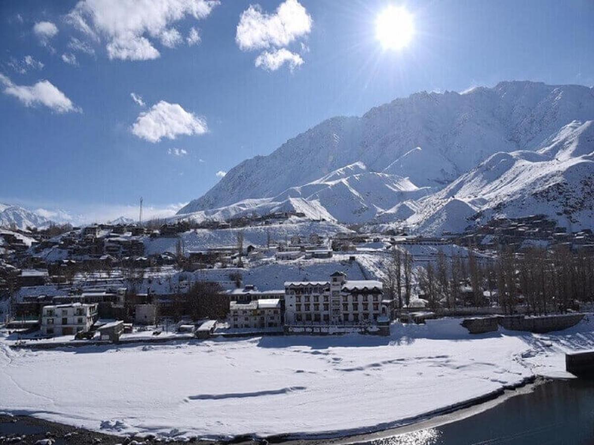 Hotel Zojila Residency Kargil Esterno foto